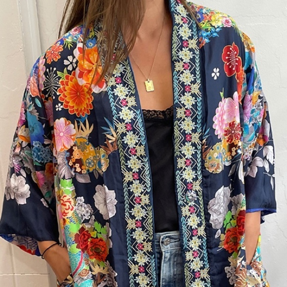 Johnny Was Navy Floral Cape Reversible two ways to wear! - Picture 8 of 14